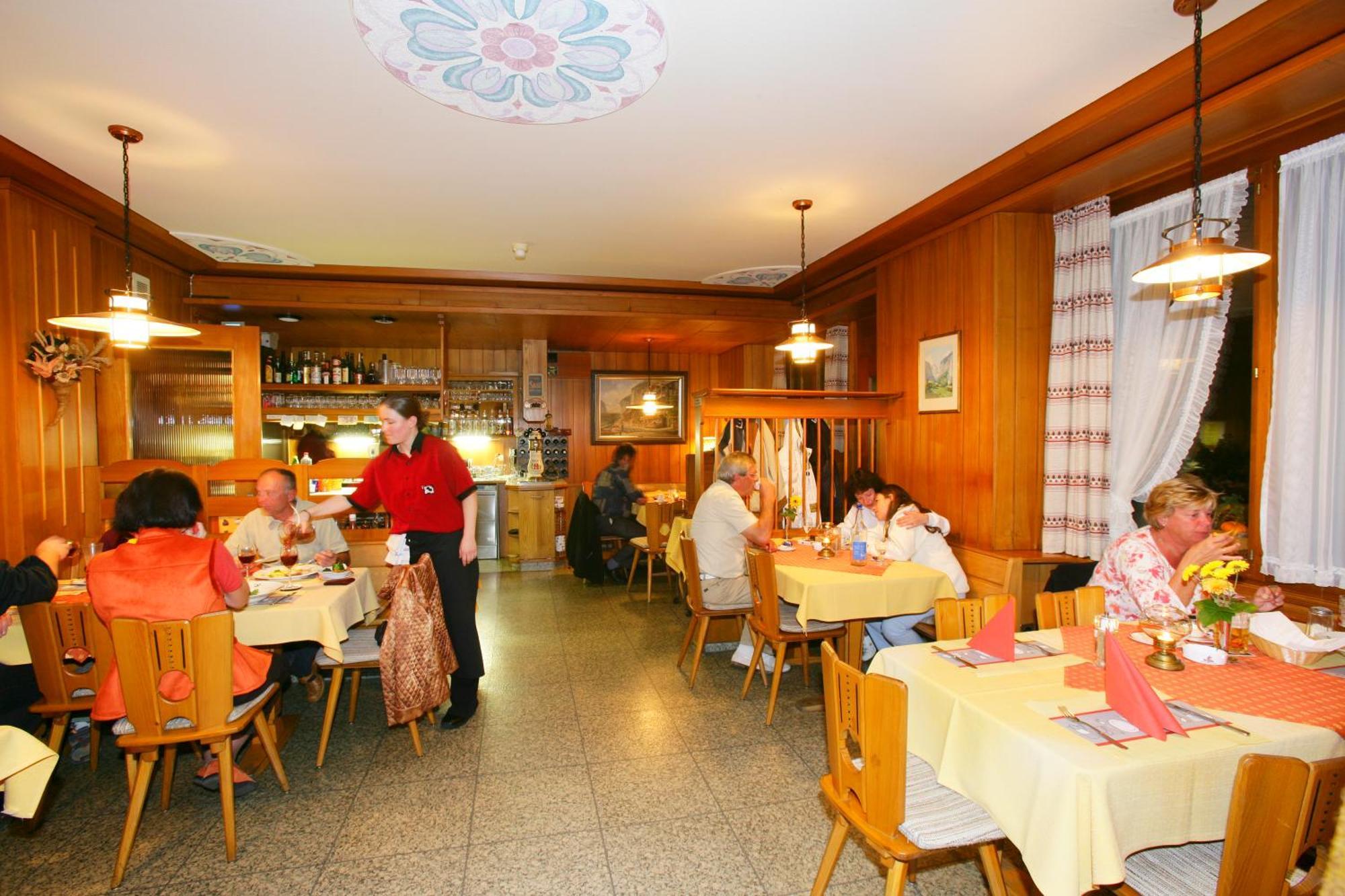 Hotel Oberland Lauterbrunnen Exterior photo